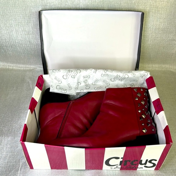 JAIMEE, DKCHERRY10 SIZE 9 MEDIUM IN VERY GOOD CONDITION. - Picture 8 of 9